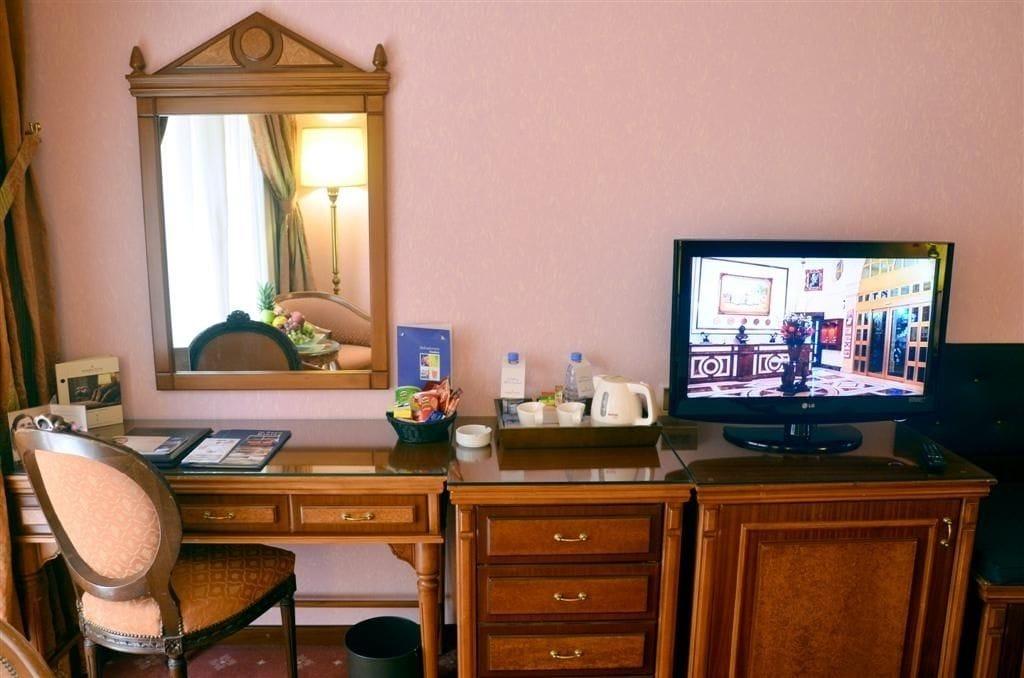 ביירות Serenada Golden Palace - Boutique Hotel מראה חיצוני תמונה