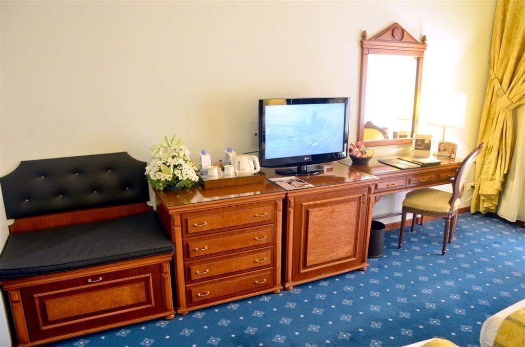 ביירות Serenada Golden Palace - Boutique Hotel מראה חיצוני תמונה