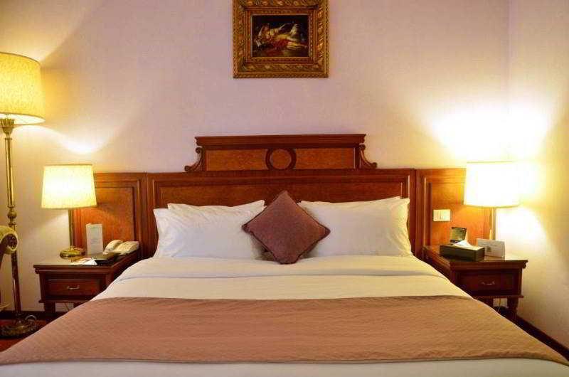 ביירות Serenada Golden Palace - Boutique Hotel מראה חיצוני תמונה