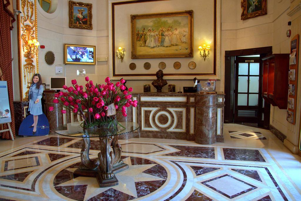 ביירות Serenada Golden Palace - Boutique Hotel מראה חיצוני תמונה