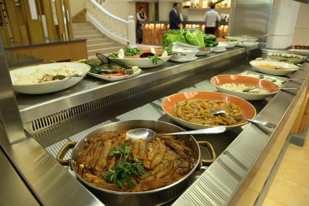 ביירות Serenada Golden Palace - Boutique Hotel מראה חיצוני תמונה